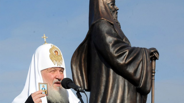 PATRIARCH'S VISIT. Russian Orthodox Patriarch Kirill I gives a speech as he attends the unveiling of a monument to Orthodox Patriarch Alexy II during his visit in Minsk on October 14, 2012. AFP PHOTO / VICTOR DRACHEV