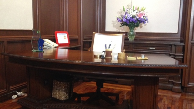 EMPTY DESK: Pampanga Rep. Gloria Macapagal Arroyo wants to immediately go back to work after her 8-month hospital arrest 