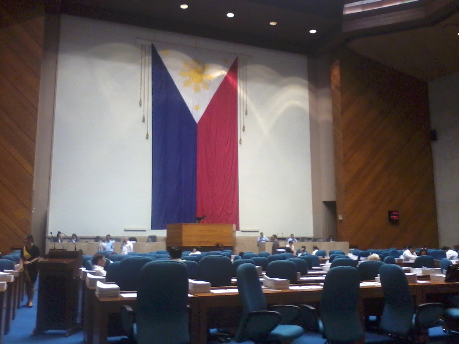 AGENDA. It remains uncertain when the RH bill will be discussed in the Lower House. File photo. 