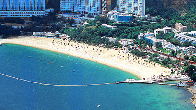 WHO WOULD HAVE THOUGHT? This looks like a postcard fit for a place like Hawaii, but it is actually of Repulse Bay Beach in South Hong Kong. Image courtesy of www.discoverhongkong.com