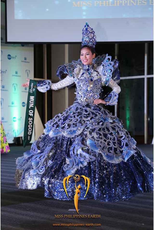 CULTURAL COSTUME COMPETITION. Lucena Rose Magdadaro at the cultural costume competition on April 19 at SM Mall of Asia, Pasay. Photo courtesy of Carousel Productions