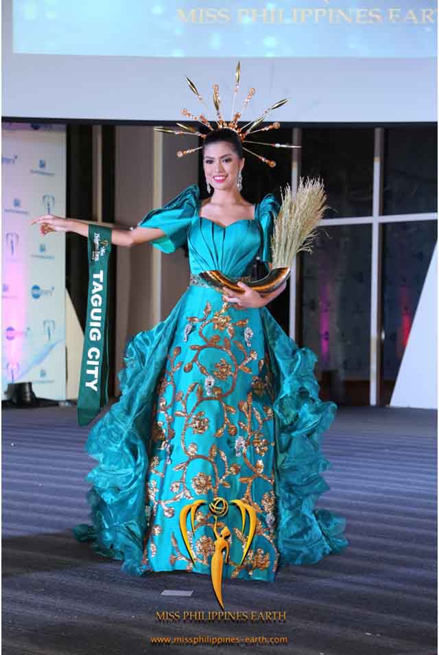CULTURAL COSTUME COMPETITION. Charmaine Hernandez at the cultural costume competition on April 19 at SM Mall of Asia, Pasay. Photo courtesy of Carousel Productions