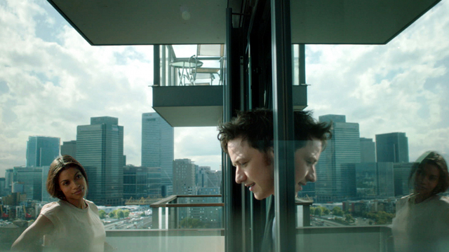 TWO-TIMING. Rosario Dawson and James McAvoy move in mysterious, duplicitous ways in ‘Trance’