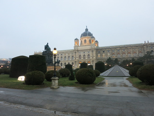 Maria Theresien Platz, with the Museum of Natural History in the background