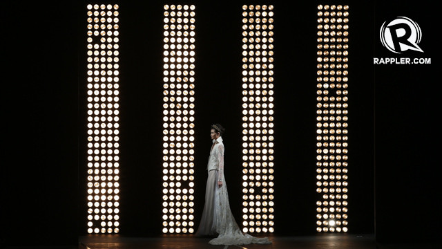 DRAMA. The runway took a cue from Hollywood and Broadway with its stage design. All photos by Edric Chen