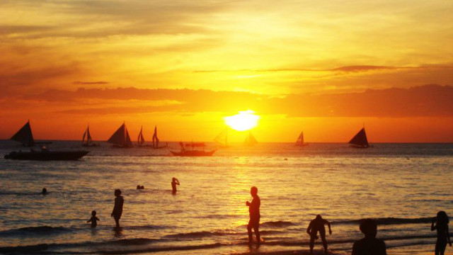 HOPE. Will a new day dawn for Boracay? Photo by Glenn Barit