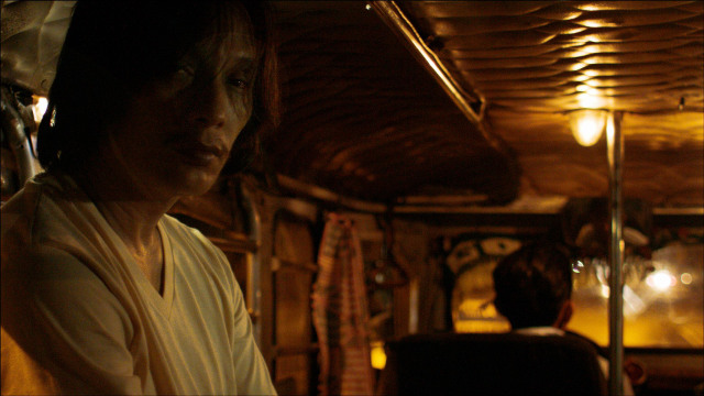 TRANSITION. Quizon as a lost cameraman in "Rekorder." Production still from the film's Facebook page.