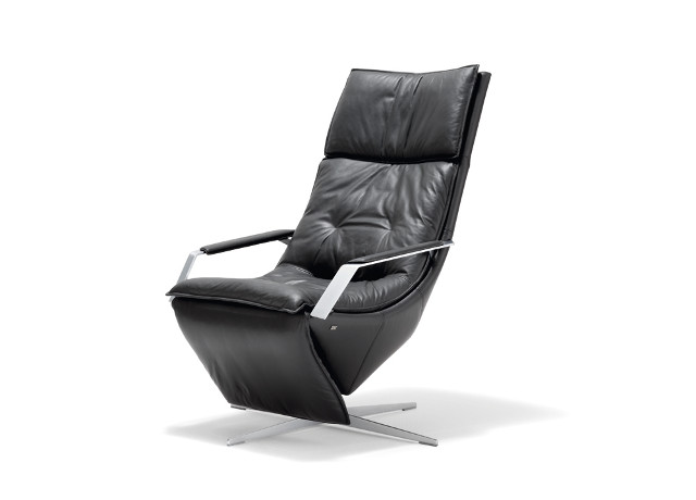 DOUBLE PURPOSE. A good chair/recliner follows the natural shape of your body
