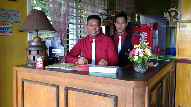 ACCOMMODATING STAFF. Rico and Ronel of Vieux Chalet