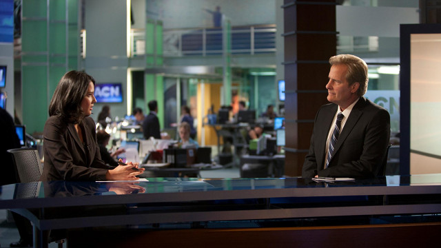 MORE AS THIS STORY DEVELOPS. Olivia Munn with ‘The Newsroom’s’ lead star Jeff Daniels