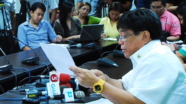 CRACKDOWN. Agriculture chief Proceso Alcala identifies 7 NGOs his department will probe after they received pork barrel funds. Photo by Kathrino Resurreccion from Department of Agriculture website