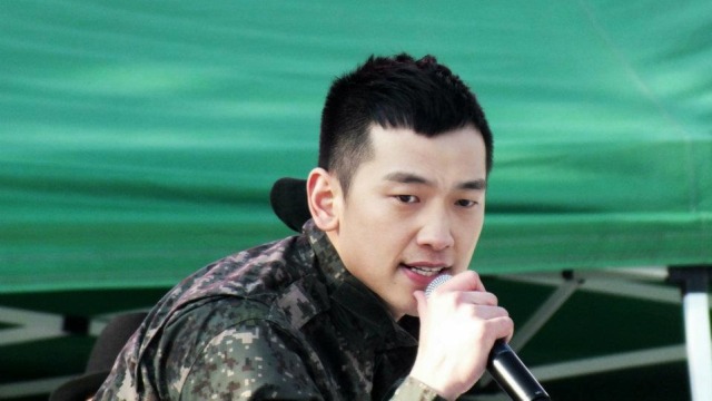 BACK ON STAGE. Rain is set to perform his first concert since finishing military service. Photo from his Facebook