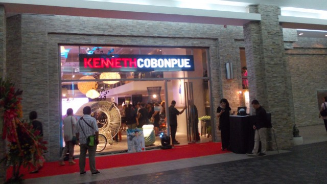 THE SHOWROOM. Cobonpue’s iconic works and more are found here