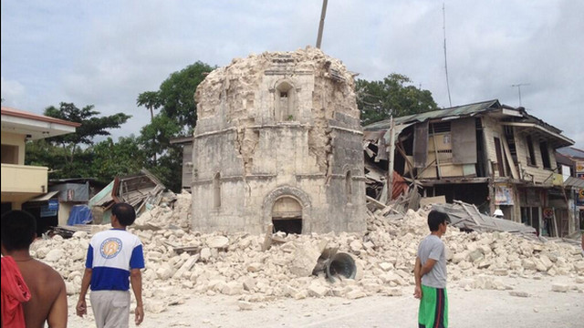 HERITAGE IN DANGER. The bell tower of the Church of San Pedro Apostol in Loboc, Bohol is in ruins. Photo by Robert Michael Poole