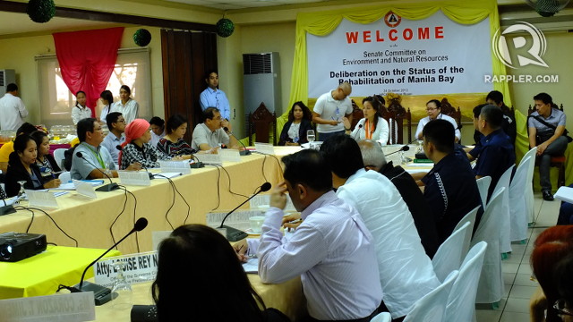 PROGRESS REPORT. Senator Loren Legarda facilitates discussions on progress being made by government agencies in upholding the Writ of Continuing Mandamus for the rehabilitation of Manila Bay. Photo by Pia Ranada/Rappler