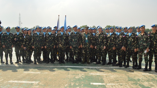 OFF TO GOLAN: A new batch of 336 Filipino peacekeepers leave for the Golan Heights. Photo from the Philippine Army