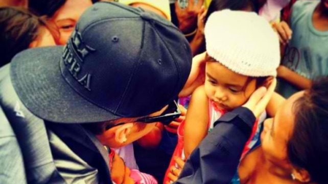 #GIVEBACKPHILIPPINES. 'Most touching trip of my life,' says Bieber. Photo from his Instagram (@justinbieber)