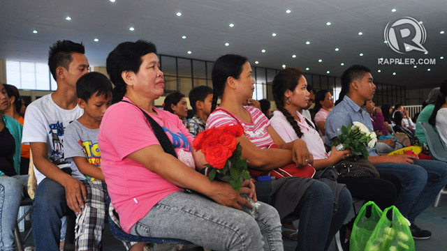 REMEMBERING THE FISHERMEN. Relatives of the fishermen who went missing attend a commemoration in General Santos City, 4 December 2013. Photo by Edwin Espejo