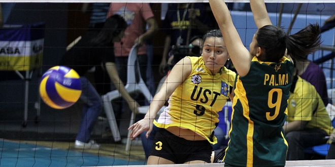 Maru Banaticla finally delivered for UST in an important match. Photo by Kevin dela Cruz