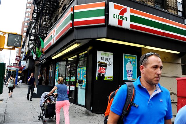 EXPLOITED. Filipinos are among the eighteen 7-Eleven workers who were allegedly exploited by the convenience store franchisees and managers in Virginia and Long Island. Photo by EPA