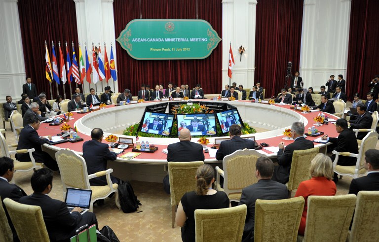 A general views of the ASEAN-Canada ministrial meeting at the Peace Palace in Phnom Penh on July 11, 2012. The ASEAN Regional Forum includes powers outside Southeast Asia including the United States and China. AFP PHOTO / TANG CHHIN SOTHY