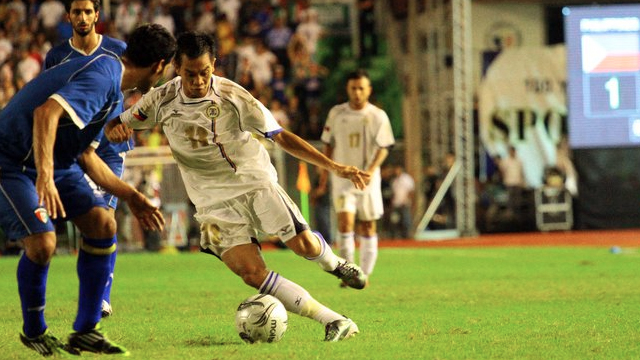 UNFORGETTABLE. Chieffy Caligdong retires from the Philippine Azkals and calls his stint with the national football team 'unforgettable.' File photo by Josh Albelda/Rappler