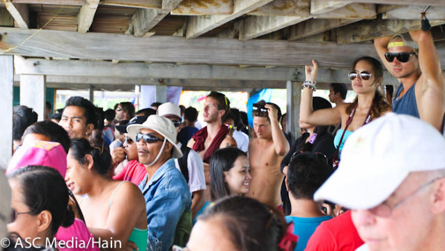 STANDING ROOM ONLY. A huge crowd of surfing fans gathered at the beach to watch the finals