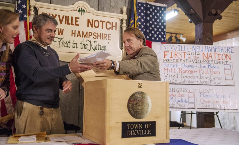 FIRST IN THE NATION. People prepare to cast their ballots at a polling station at midnight on November 6, 2012 in Dixville Notch, New Hampshire, the very first voting to take place in the 2012 US presidential election. AFP PHOTO / ROGERIO BARBOSA