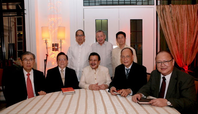THE ERAP CABINET. Alberto Romualdez (center; standing) shares a moment with other members of the Erap Cabinet during the launch of the tribute biography "Erap: Ito Ang Pilipino." Photo by Margaux Salcedo
