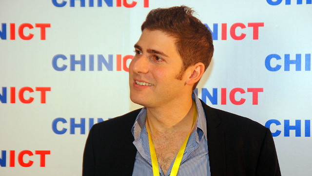 SAVERIN SPEAKS. Facebook's co-founder Eduardo Saverin at the 8th annual edition of the CHINICT conference on May 25th 2012 in Beijing, China. Photo by Gravesv38 on Wikimedia Commons.