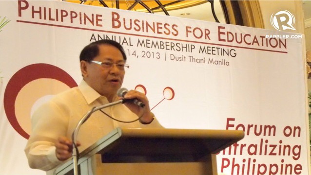 Senator Edgardo Angara speaks about decentralization of Philippine education to a crowd of businessmen and educators. Photo by Diane Fajardo.