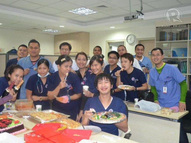 CHRISTMAS AT THE ER. Doctors, nurses and staff celebrate Christmas in the ER. Photo by Mary Gail Santos