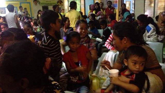 EXODUS CONTINUES: A total 4,092 Filipinos have fled Sabah as of March 26. Photo by Rappler/Carmela Fonbuena