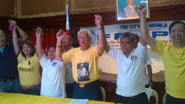 THE KING'S FOLLOWERS. Supporters of the late actor Fernando Poe Jr. endorse Manila Mayor Alfredo Lim. Image from Lim's Facebook page