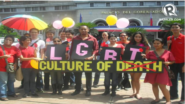 MOVEMENT. Pro-LGBT groups protest against the tagging of LGBTs as part of the "culture of death". File photo by Rappler/Buena Bernal