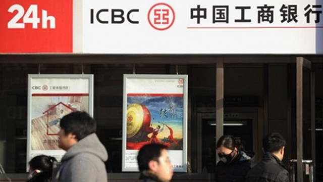 ORLD'S BIGGEST. Chinese bank ICBC tops the Fortune Global 2000 list. Photo by AFP