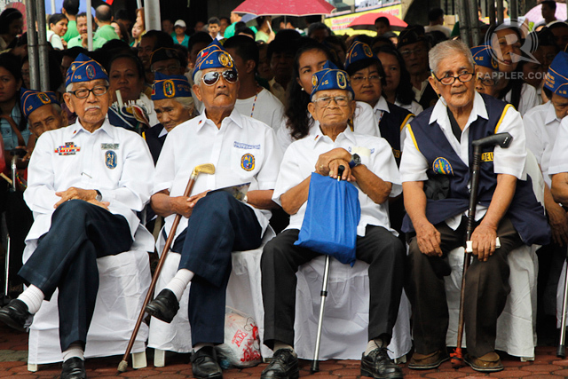 HEROES, TOO. The Philippine government pays tribute to World War II veterans on Independence Day. Rappler file photo/AC Dimatatac