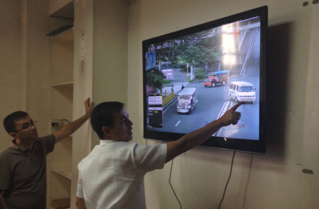 IN FLUX. 'Pwede pa siyang lumiit, lumaki, tumigil, ipatuloy,' says Manila Vice Mayor Isko Moreno of the bus ban. Photo by Bea Cupin/Rappler