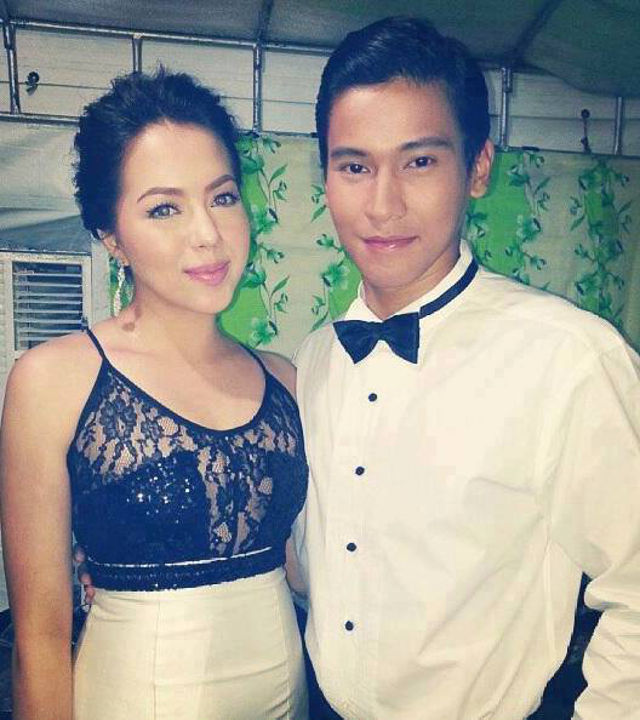 'HEAD OVER HEELS.' With co-star Julia Montes. Photo from Enchong Dee's Facebook