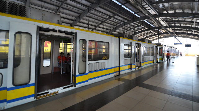 CAVITE BOUND. The Light Rail Transit (LRT) Line 1 extension to Cavite is one of three project that are set to be awarded in 2013. Photo courtesy of the PPP Center