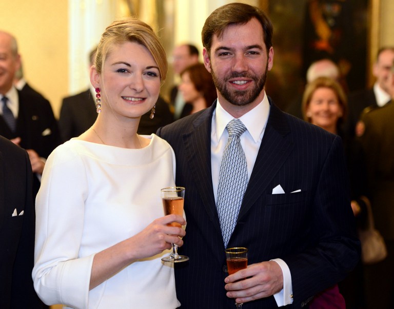 Belgian Countess Stephanie de Lannoy (L) and Prince Guillaume, hereditary Grand-Duke of Luxembourg pose at the official ceremony for Prince Guillaume of Luxembourg to present his fiancee on April 27, 2012 at the Grand-Ducal palace in Luxembourg. AFP PHOTO/BELGA /ERIC LALMAND