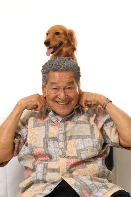 MAN AND BEST FRIEND. Eddie Garcia and pal in Bwakaw. Photo from Bwakaw’s Facebook page.