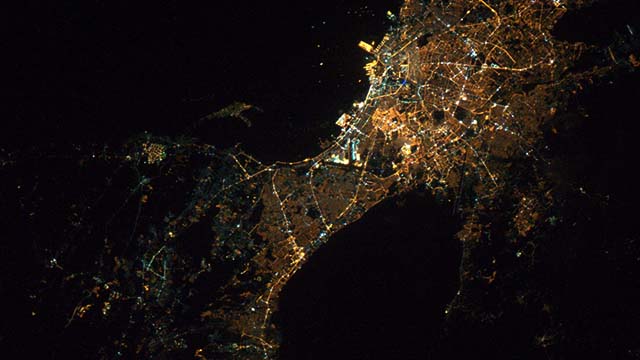 NIGHT VIEW. Metro Manila at night from the ISS. Photo from ESA/NASA