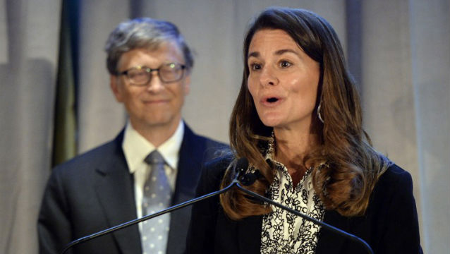 HEART OF GOLD. Renowned philanthropists Bill and Melinda Gates receive the Lasker Award September 20, 2013. Photo: Timothy Clary/AFP
