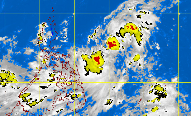 MTSAT Enhanced IR Satellite Image for 4:32 p.m., 26 June 2012, showing Tropical Depression Dindo, just east of Bicol. Photo courtesy of PAGASA.