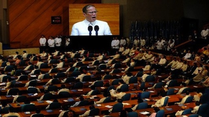 PRESIDENT'S ADDRESS. President Aquino speaks before Congress in 2011. AFP photo