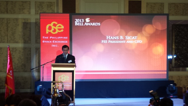 BEST PRACTICES. The Philippine Stock Exchange recognizes firms that adhere to high corporate governance standards in its annual Bell Awards. This photo shows PSE president Hans Sicat delivering his remarks during the awards night on November 19. PHOTO BY CHERRIE REGALADO/RAPPLER.COM