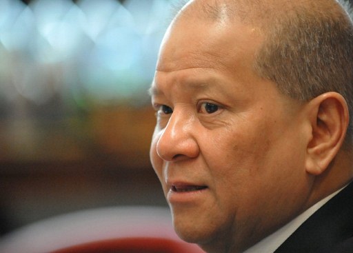 CONVENIENCE. Ramon Ang, chief of San Miguel Corp, the parent firm of the group eyeing to build MRT-7, says safety and convenience are tucked in the project contract. Photo by AFP
