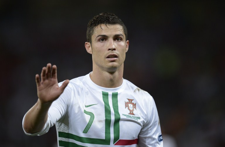 RONALDO HIGHLIGHT. Cristiano Ronaldo's Euro 2012 performance earns him raves from critics. Photo from Agence France-Presse.