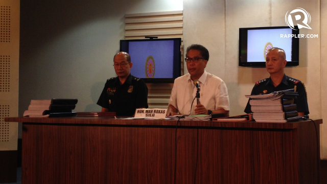 'BAHALA NA.' The negligence of several groups and individuals led to the Two Serendra blast, said Roxas. Photo by Rappler